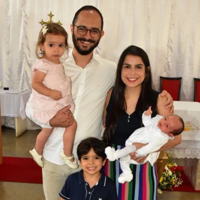 Lívia Cunto e família